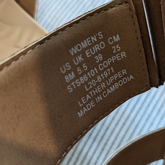 NWOT SPERRY Waveside Sandals - Picture 5 of 6